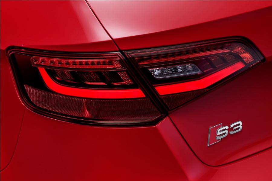 Детали экстерьера Audi S3 Sportback (8V) 2013 года  (WW) (фото 24 из 35)